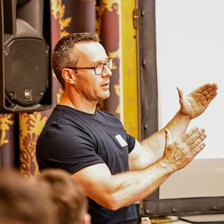 Edmund, Founder at RecruitHub